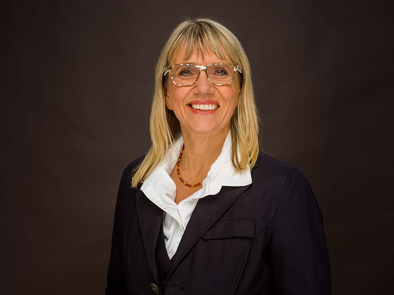 Elke Reichard SeniorBusiness Manager FELS Group