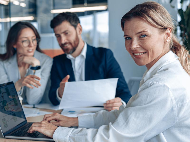 FollowMyMoney Professional Asset Manager Star-Trader im Meeting